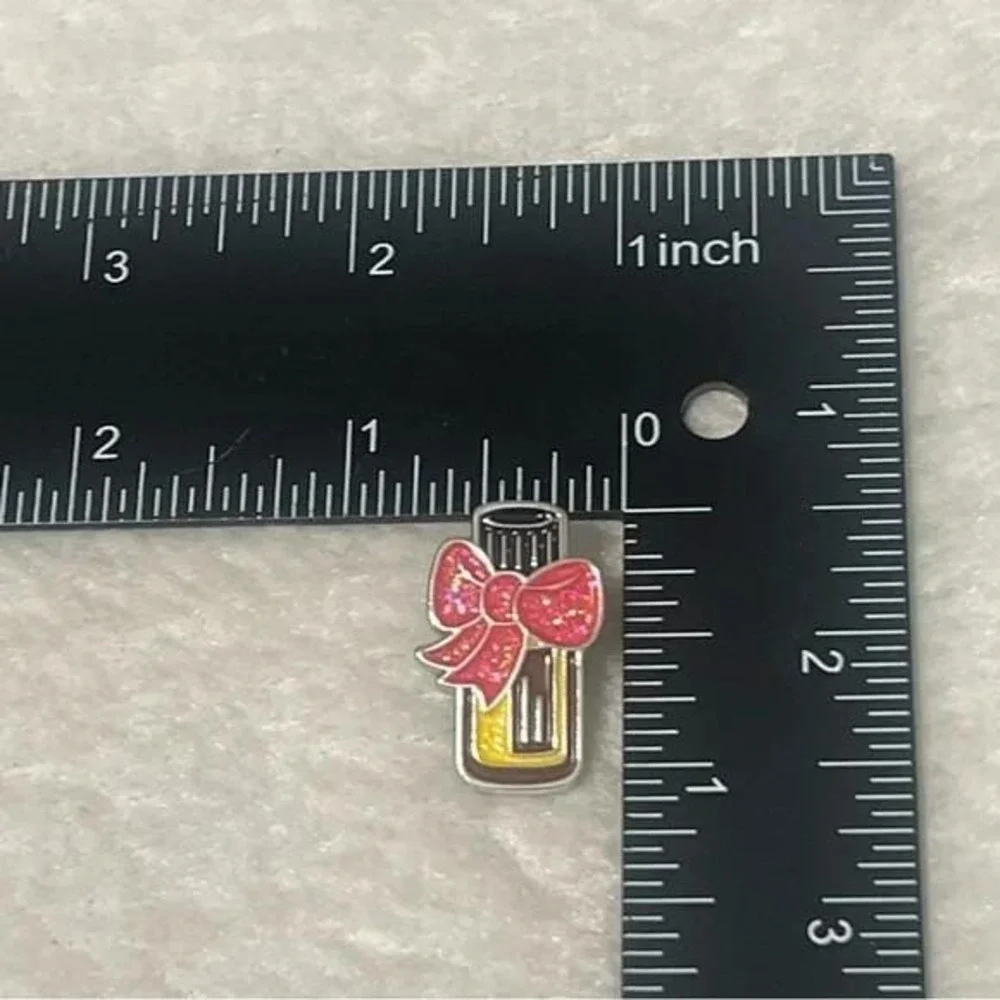 Ribboned Perfume Bottle Lapel Vest Hat Lapel Pin A20